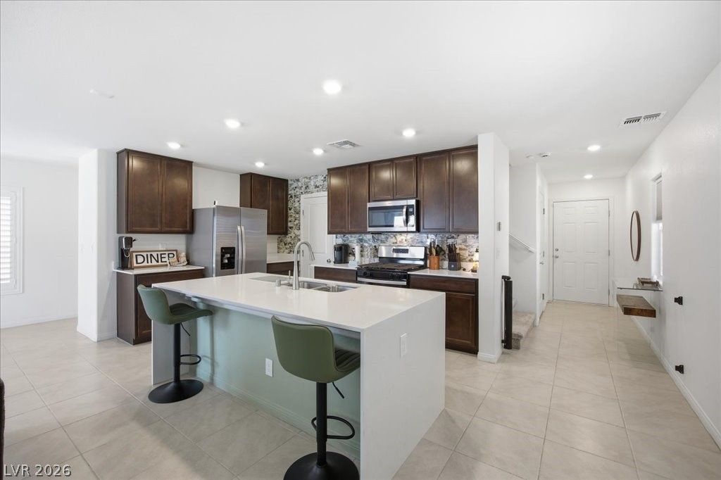 8724 Crestwood Hills Street, Las Vegas, NV 89113 — photo 5