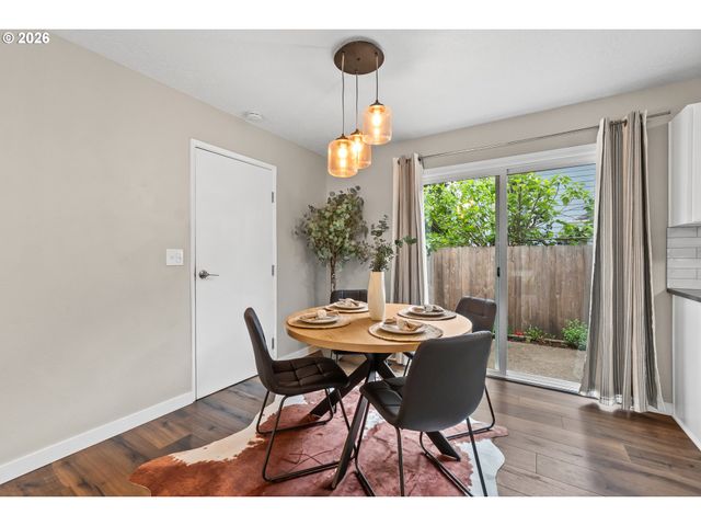 10811 Sw 64TH Ave, Portland, OR 97219