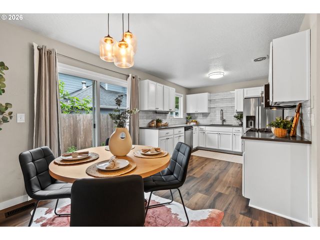 10811 Sw 64TH Ave, Portland, OR 97219