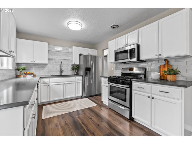 10811 Sw 64TH Ave, Portland, OR 97219