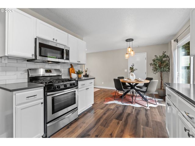 10811 Sw 64TH Ave, Portland, OR 97219
