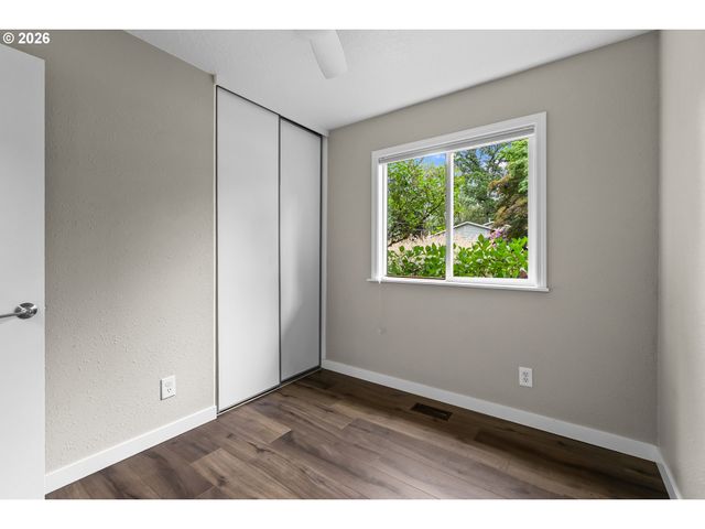 10811 Sw 64TH Ave, Portland, OR 97219