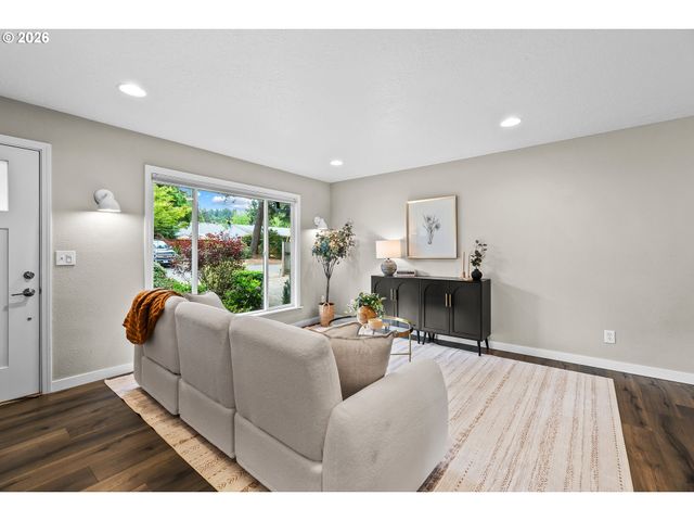 10811 Sw 64TH Ave, Portland, OR 97219