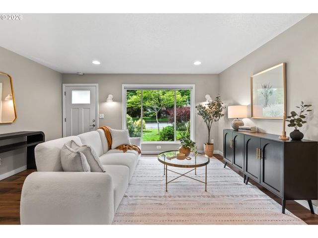 10811 Sw 64TH Ave, Portland, OR 97219