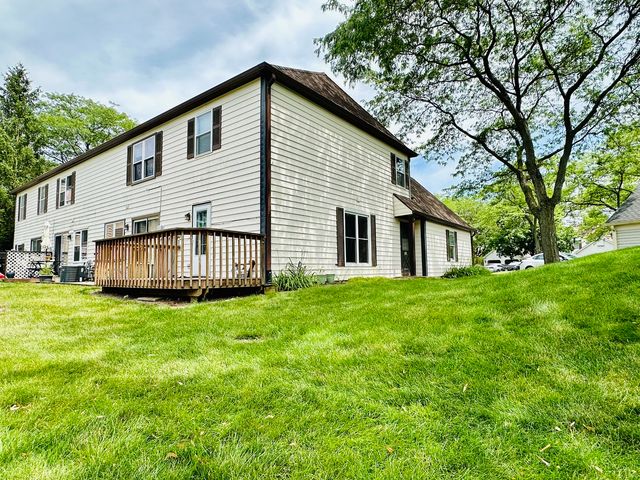 2450 Devonshire Court, Aurora, IL 60502