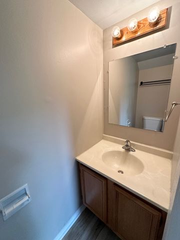 2450 Devonshire Court, Aurora, IL 60502