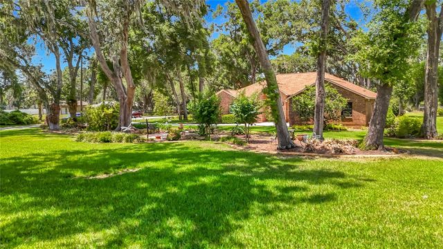 2702 STAFFORD OAKS PLACE, Plant City, FL 33565