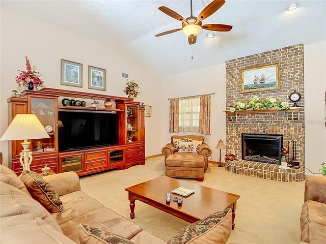 2702 STAFFORD OAKS PLACE, Plant City, FL 33565