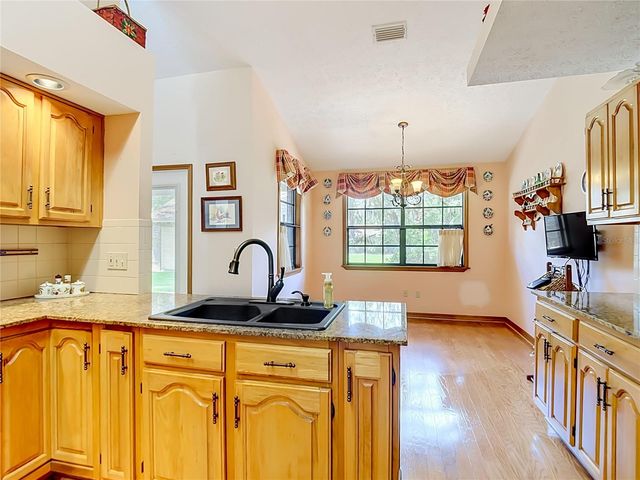 2702 STAFFORD OAKS PLACE, Plant City, FL 33565