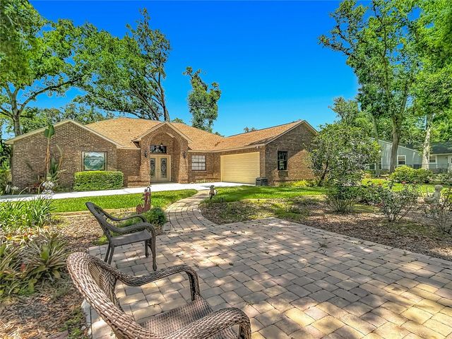 2702 STAFFORD OAKS PLACE, Plant City, FL 33565