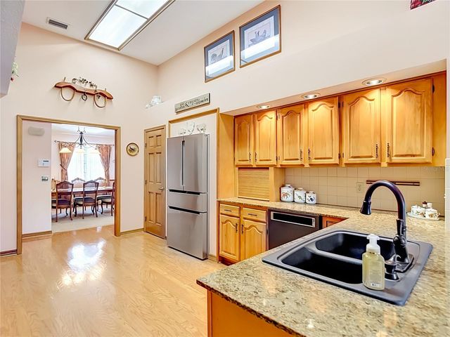 2702 STAFFORD OAKS PLACE, Plant City, FL 33565