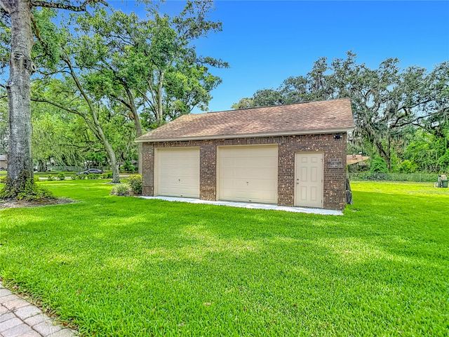 2702 STAFFORD OAKS PLACE, Plant City, FL 33565