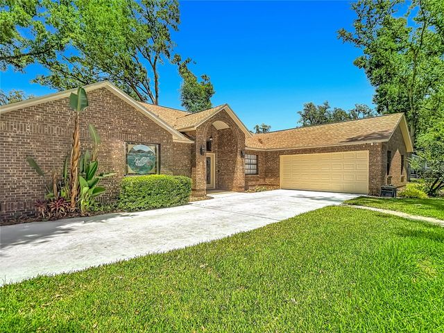 2702 STAFFORD OAKS PLACE, Plant City, FL 33565