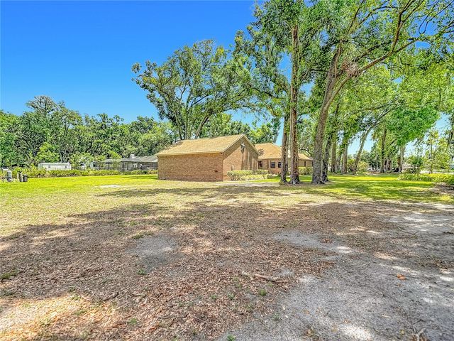 2702 STAFFORD OAKS PLACE, Plant City, FL 33565