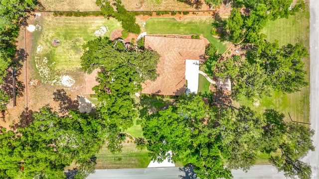 2702 STAFFORD OAKS PLACE, Plant City, FL 33565