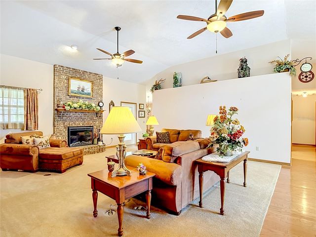2702 STAFFORD OAKS PLACE, Plant City, FL 33565