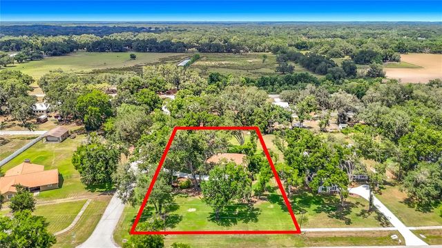2702 STAFFORD OAKS PLACE, Plant City, FL 33565