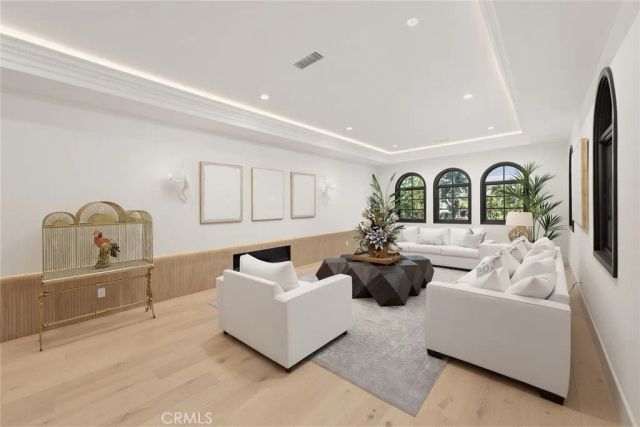 339 W Longden Avenue, Arcadia, CA 91007