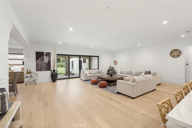 339 W Longden Avenue, Arcadia, CA 91007