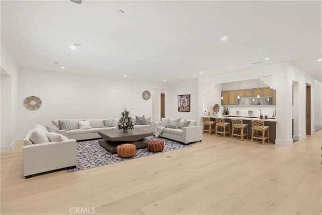 339 W Longden Avenue, Arcadia, CA 91007