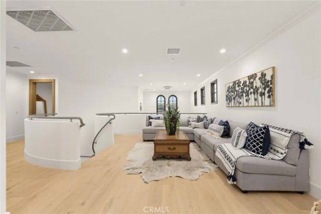 339 W Longden Avenue, Arcadia, CA 91007