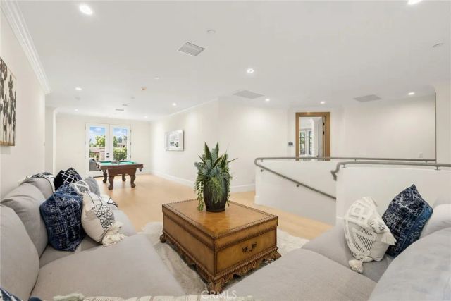 339 W Longden Avenue, Arcadia, CA 91007