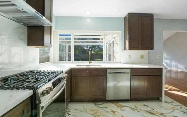 24121 El Tiradore Circle, Mission Viejo, CA 92691