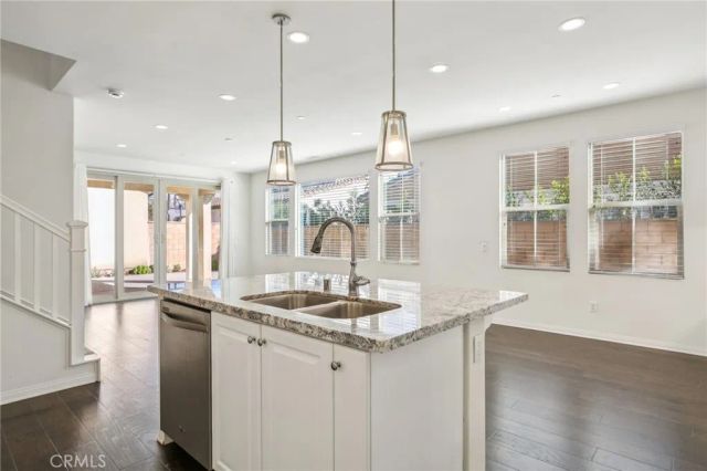 122 Barnes, Tustin, CA 92782