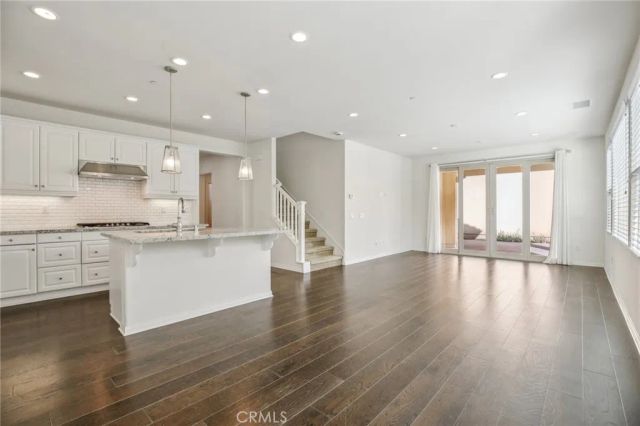 122 Barnes, Tustin, CA 92782