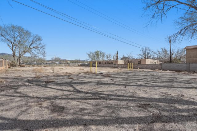 215 Wisconsin Street NE, Albuquerque, NM 87108