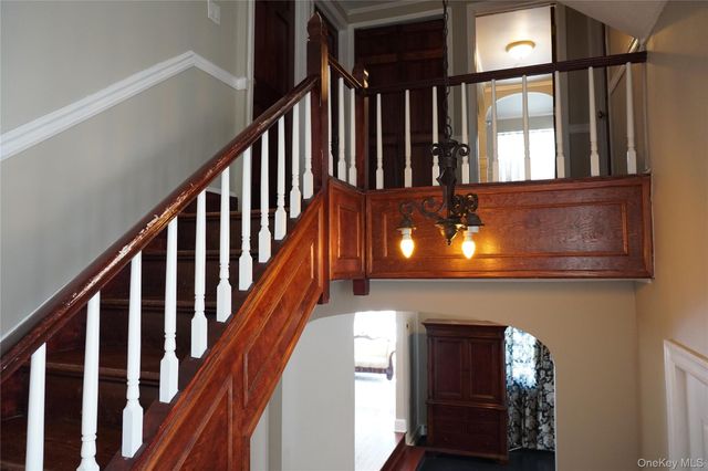 21 Potter Street, Patchogue, NY 11772