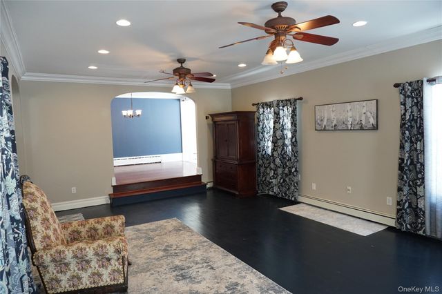 21 Potter Street, Patchogue, NY 11772