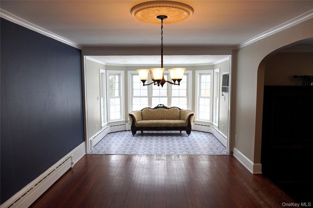 21 Potter Street, Patchogue, NY 11772