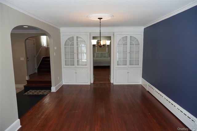 21 Potter Street, Patchogue, NY 11772