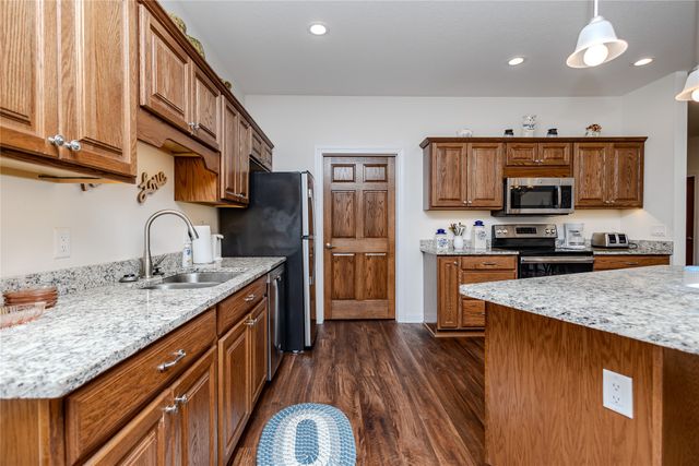 312 E 4th Street N, Newton, IA 50208