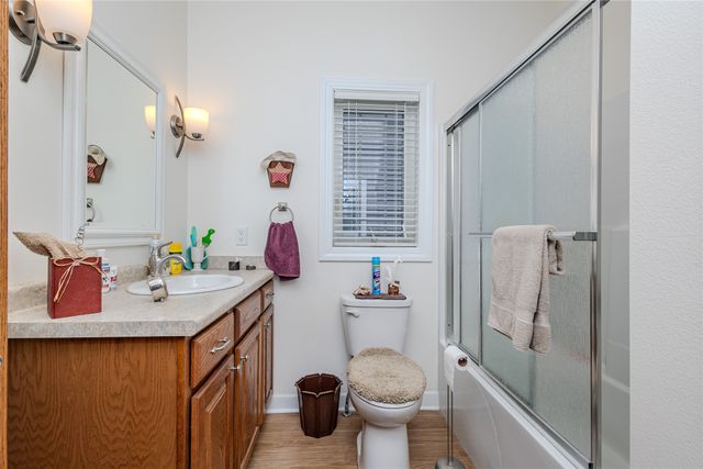 312 E 4th Street N, Newton, IA 50208