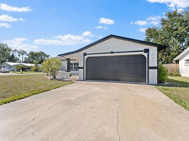 4235 MANXCAT LANE, New Port Richey, FL 34653