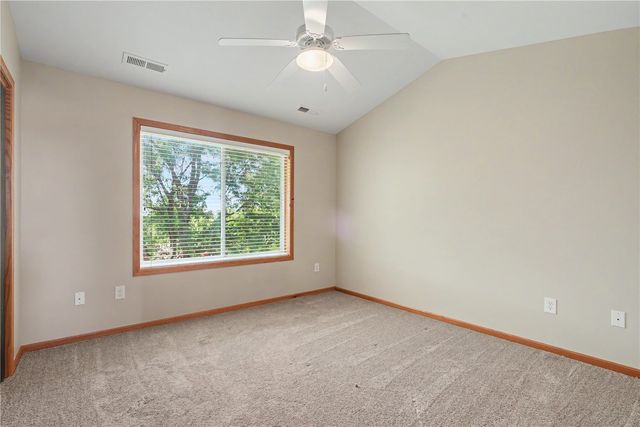 2950 Samuel CT SW C, Cedar Rapids, IA 52404