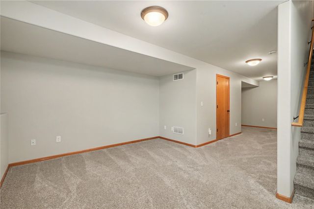 2950 Samuel CT SW C, Cedar Rapids, IA 52404
