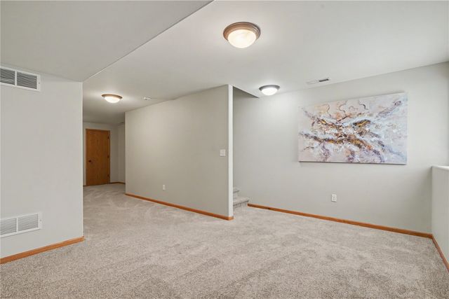 2950 Samuel CT SW C, Cedar Rapids, IA 52404