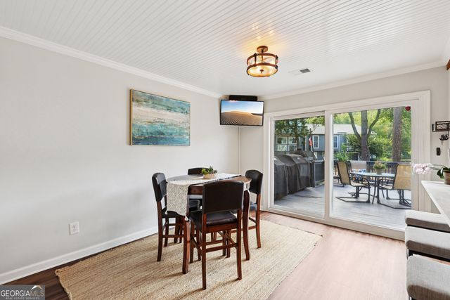 1027 Riverbend Club Drive SE, Atlanta, GA 30339