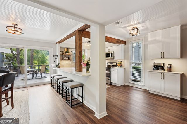 1027 Riverbend Club Drive SE, Atlanta, GA 30339