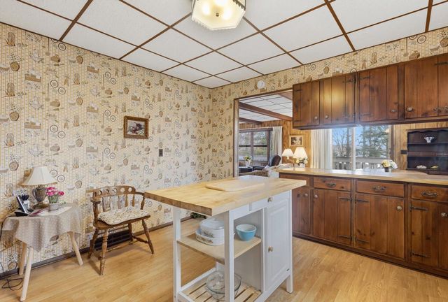 W11056 Lakeview Drive, Merrimac, WI 53561