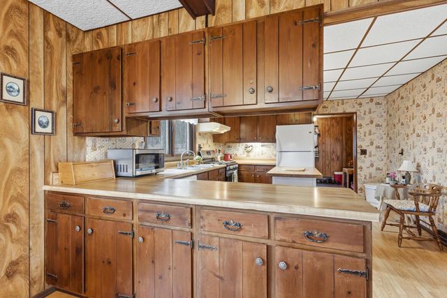 W11056 Lakeview Drive, Merrimac, WI 53561
