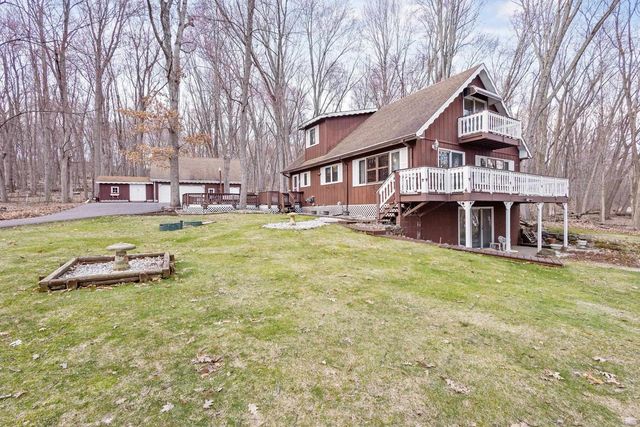 W11056 Lakeview Drive, Merrimac, WI 53561