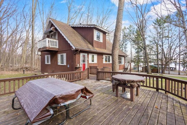 W11056 Lakeview Drive, Merrimac, WI 53561
