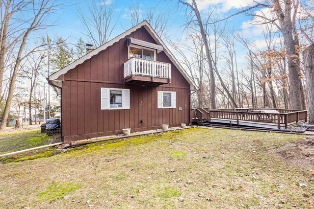 W11056 Lakeview Drive, Merrimac, WI 53561