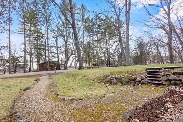 W11056 Lakeview Drive, Merrimac, WI 53561