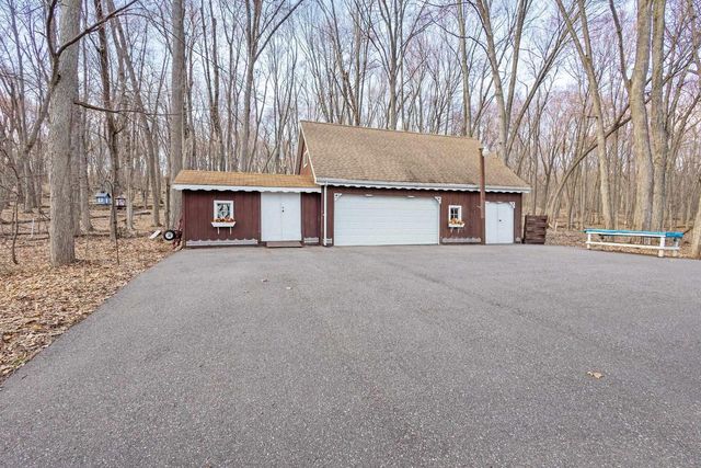 W11056 Lakeview Drive, Merrimac, WI 53561