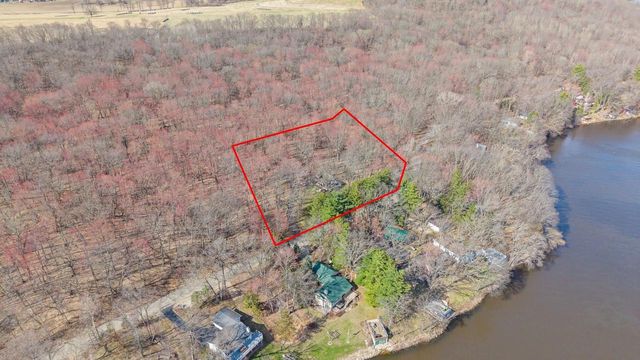 W11056 Lakeview Drive, Merrimac, WI 53561